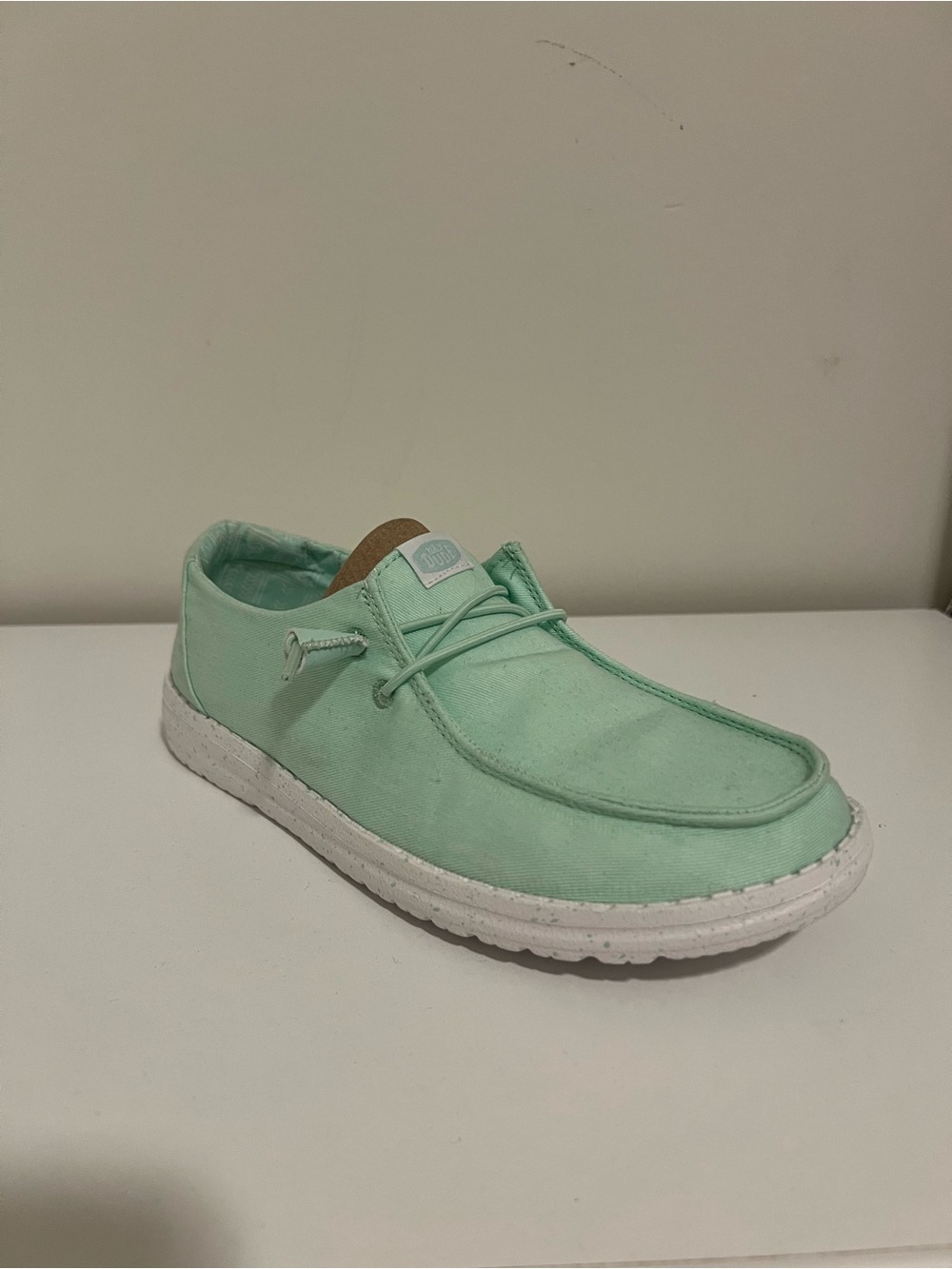 NWOT Hey dude Wendy size 8 mint green